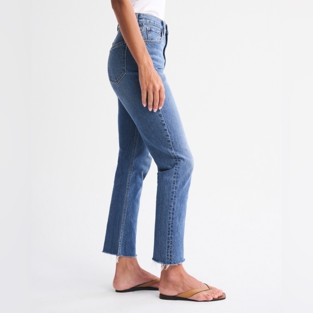 Abercrombie & Fitch Ultra High Rise Ankle Straight 27/4 W & 24” Cropped Inseam
